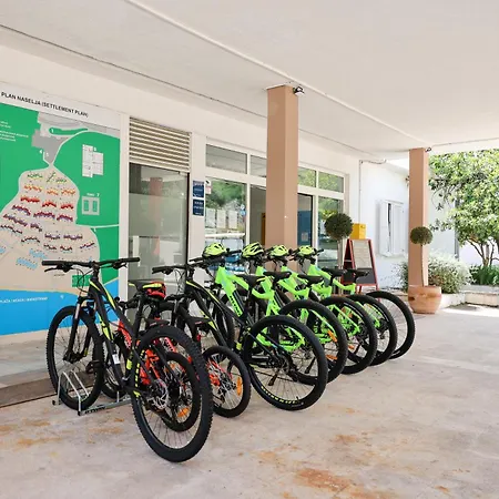 Апартаменты Medena Трогир