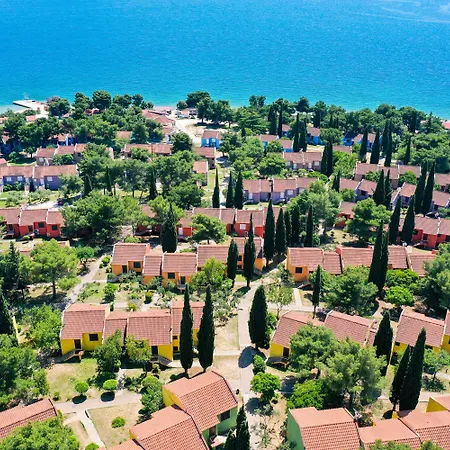 Апартаменты Medena *